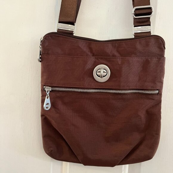 Baggallini Handbags - Baggallini Brown Nylon Water Resistant Travel Light-Weight Crossbody Bag